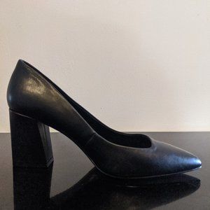 NWT Pointy toe Block Heel Pump - Sole Society CAPRA Black leather Women's Sz 10